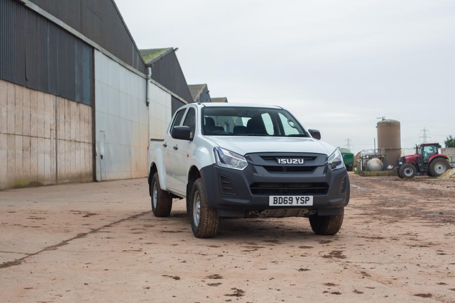  Isuzu D-Max Ultility Double Cab 2018 года  (UK) (фото 13 из 24)
